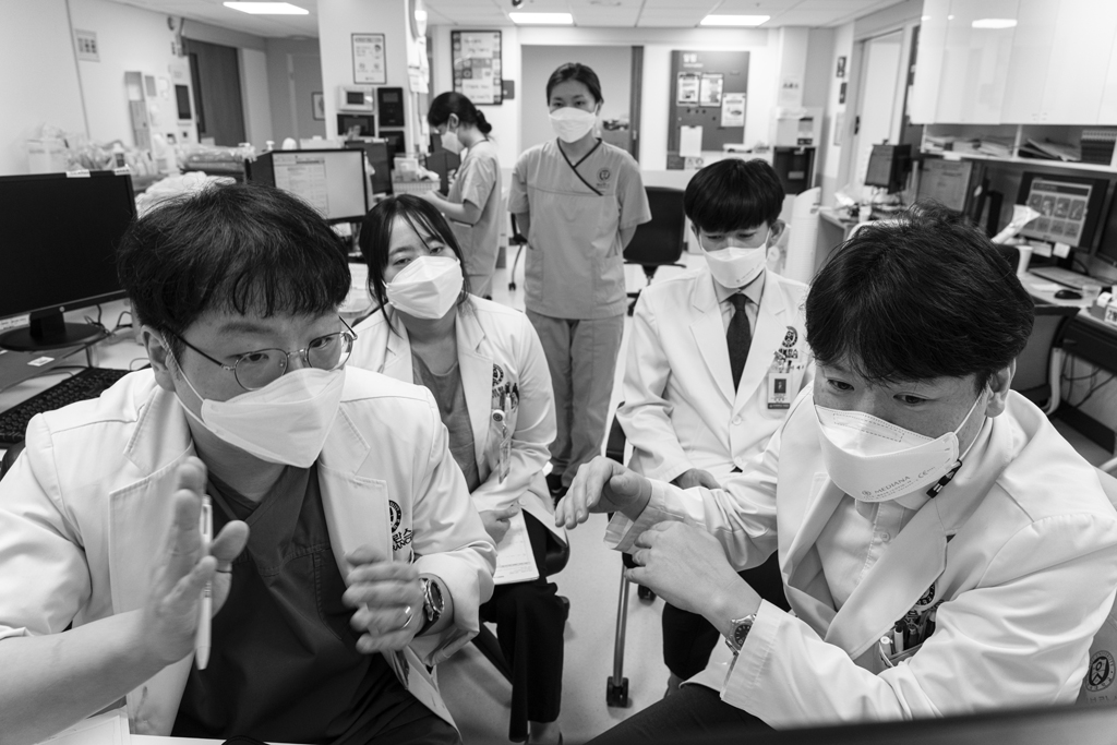 세브란스 코로나 병동의 기록 이미지